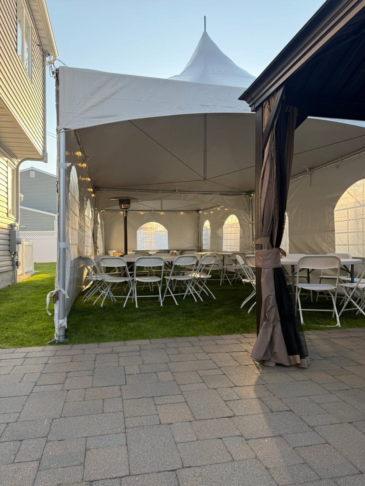 Inside a Tents UP tent: Rounds set, side open